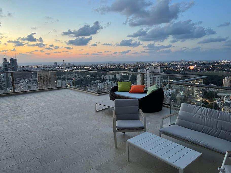 Apartmán Beautiful Penthouse W/Amazing View, Prime Location Ramat Gan Exteriér fotografie