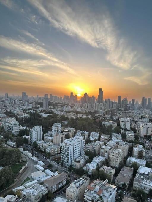 Apartmán Beautiful Penthouse W/Amazing View, Prime Location Ramat Gan Exteriér fotografie