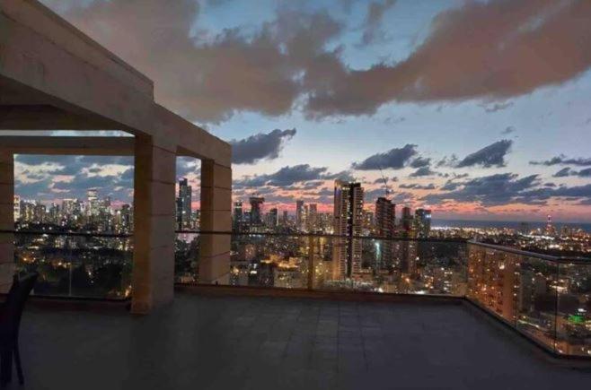 Apartmán Beautiful Penthouse W/Amazing View, Prime Location Ramat Gan Exteriér fotografie