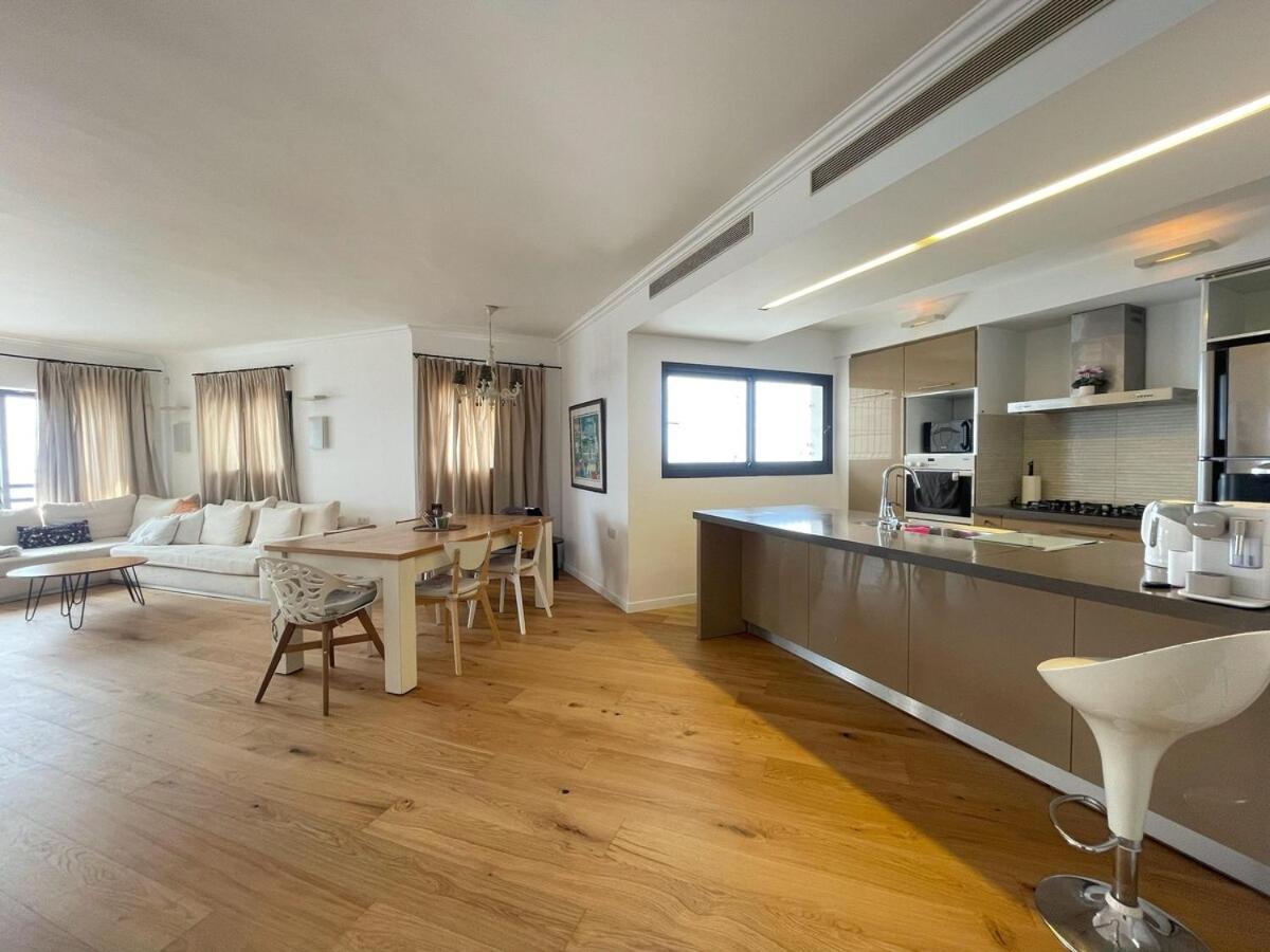 Apartmán Beautiful Penthouse W/Amazing View, Prime Location Ramat Gan Exteriér fotografie